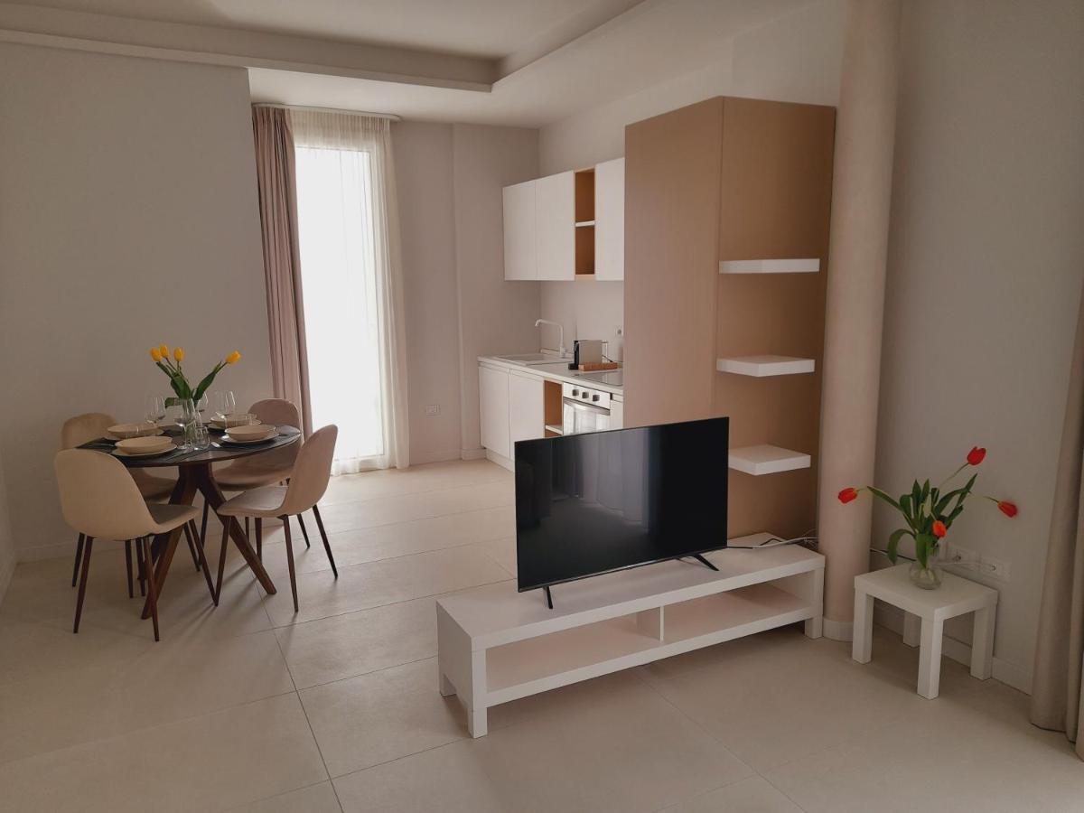 Gt Apartments - New Opening Вибо Валентия Марина Экстерьер фото